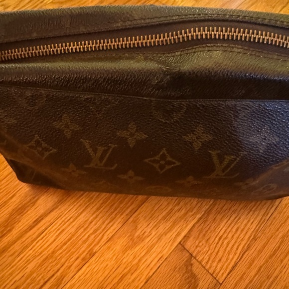 Vintage Louis Vuitton Monogram Trousse Toilette 26 Makeup bag - Picture 2 of 6
